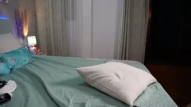 MikaSweety on StripChat