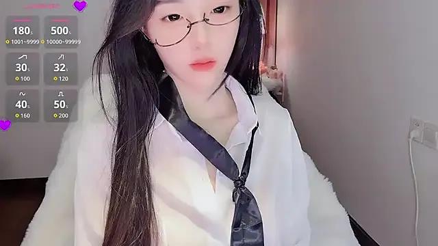 Mimi_666 on StripChat