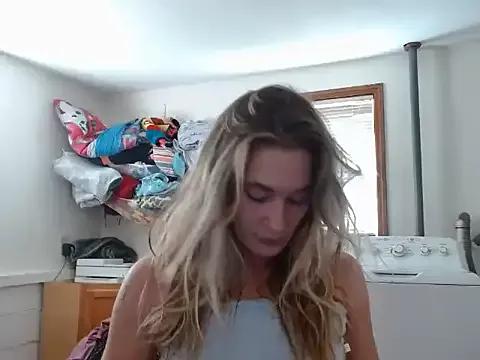 missymilf on StripChat