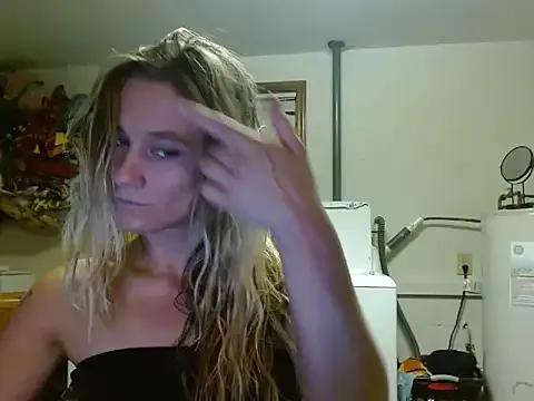 missymilf on StripChat