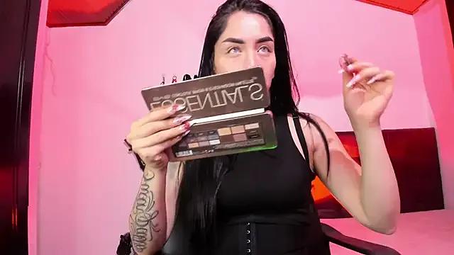 MistressVenena on StripChat