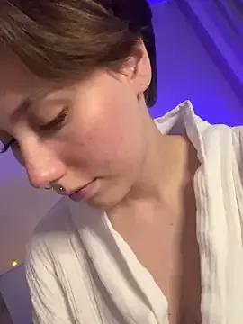 Molli_Luv on StripChat 