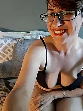 MsPink_Flamingtoes544 on StripChat