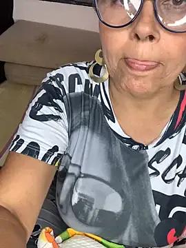 Nadia-melej on StripChat