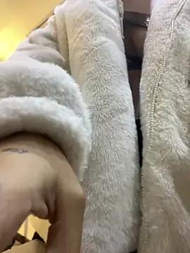 NairobiLee on StripChat