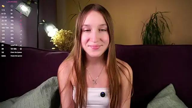 NanaMertins on StripChat 