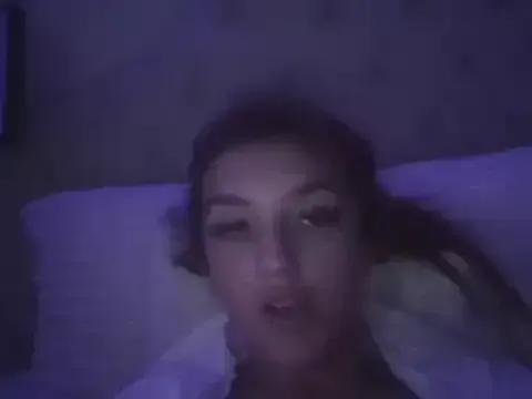 naughtybella05 on StripChat