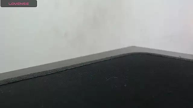 nei_girl on StripChat