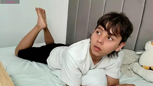 nico_leroy on StripChat