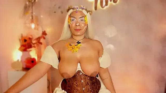 Nicolemorelli2 on StripChat