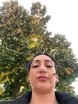 Ninabigtitied on StripChat