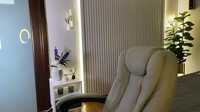 OhMyEmma — Freechat on StripChat