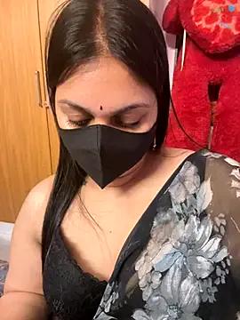 Preethi_Bujji — Show boobs and lips