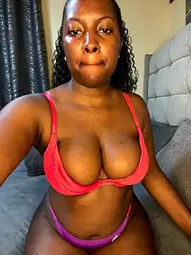 prettiepearl on StripChat