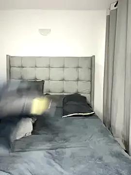 prettiepearl on StripChat