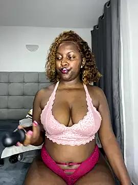 prettiepearl on StripChat