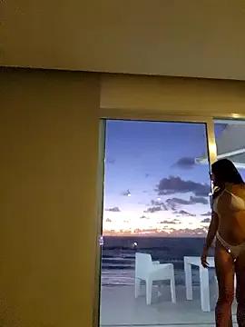 Pretty_roxxyy on StripChat