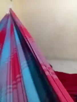 Ravena2290 — de 4 piscando cuzinho 