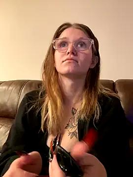 Riley_ray69 on StripChat