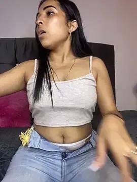 Rosa_25x on StripChat