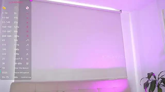 roselinedior on StripChat