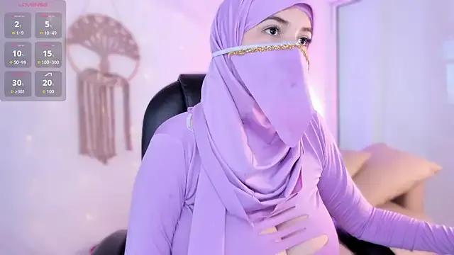 salma_isawwii on StripChat