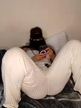 Samaarsexy23 on StripChat