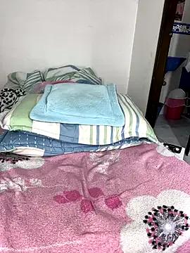 sandylau on StripChat