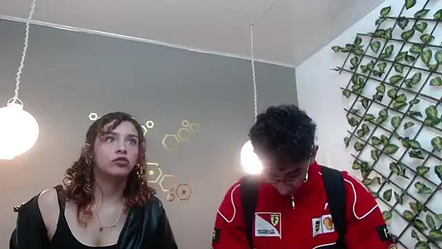 Sarabubbie on StripChat