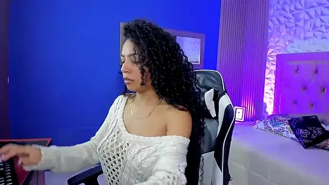 Sasha_rd on StripChat