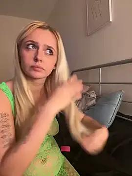 saskiapierce on StripChat