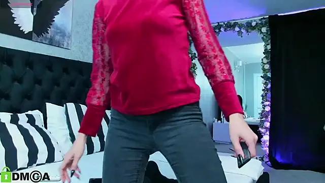 SelenaDaze on StripChat 