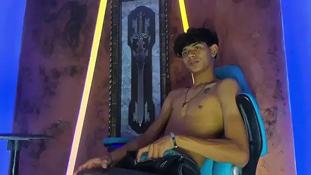 Sex_Boy_33_ on StripChat