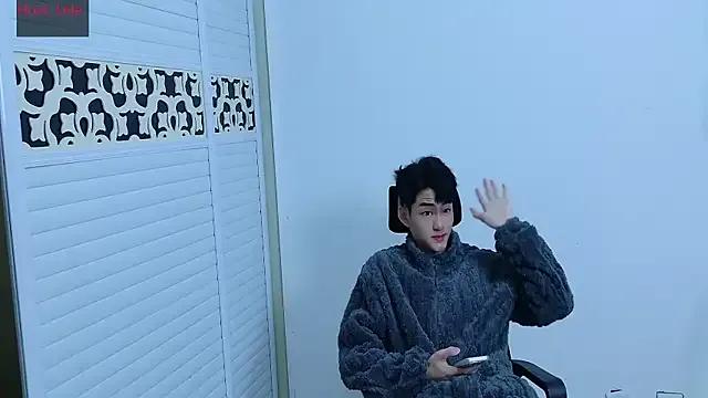 sexyboy-lele on StripChat