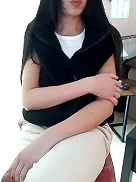 SHARONRodrig on StripChat