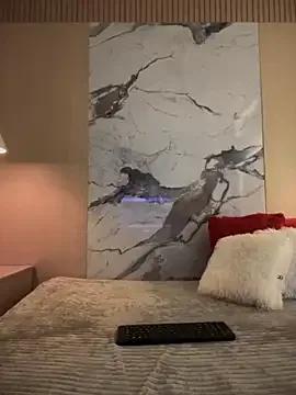 SofiaWildee — anal plug and domi control for 5 minutes