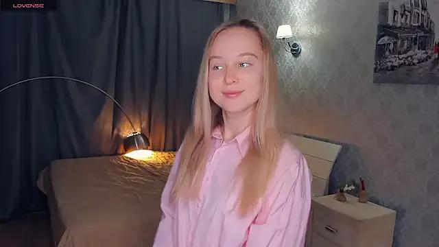 SoonMoor on StripChat