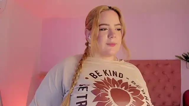 sophiarossee_ on StripChat