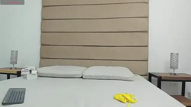 susan_elliot on StripChat