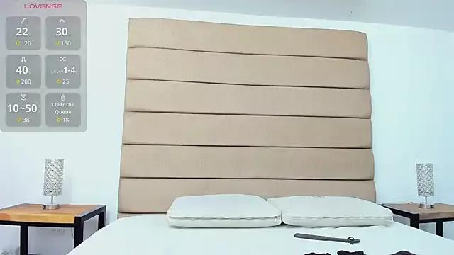 susan_elliot on StripChat