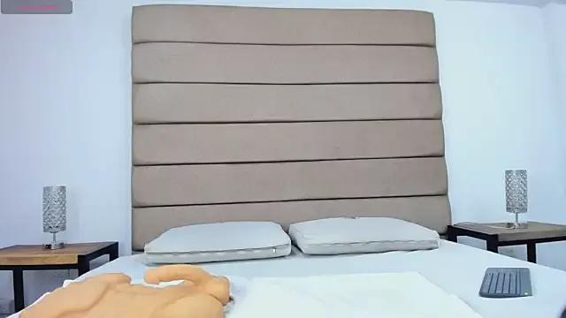 susan_elliot on StripChat