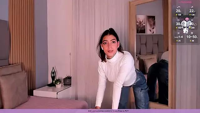 Susana_Sanchez on StripChat