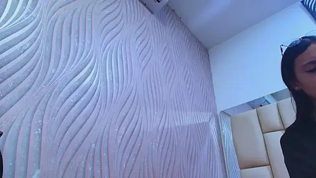 sweet_amye on StripChat