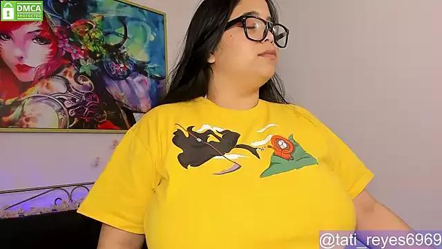 tati_reyess on StripChat