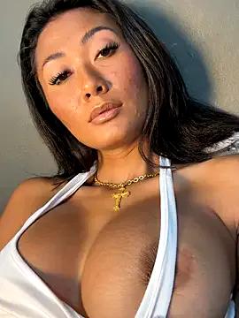 thai-dreamgirl on StripChat