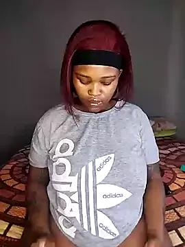 ThickPearlx23 on StripChat