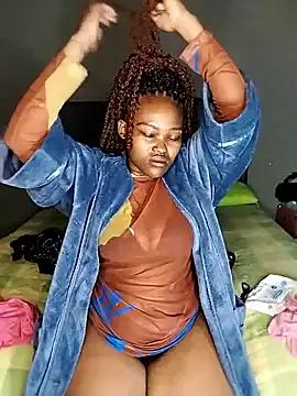 ThickPearlx23 on StripChat