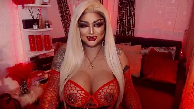 TiffanyWolf on StripChat