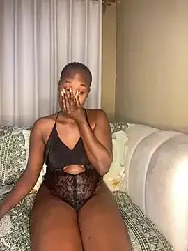 TinaFavourite on StripChat