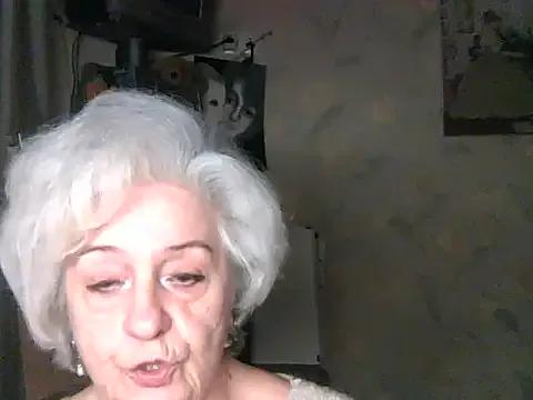 ValeriaKroww on StripChat